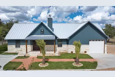 207 N Fourth St, Harper, TX 78631 - Photo 4