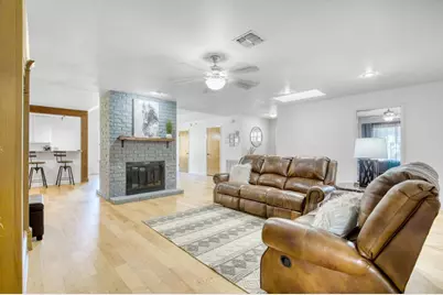 205 Edgewood Dr, Fredericksburg, TX 78624 - Photo 16