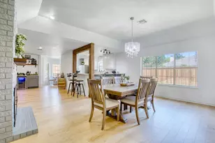 205 Edgewood Dr, Fredericksburg, TX 78624 - Photo 4