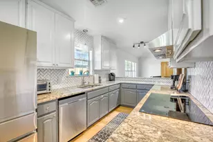 205 Edgewood Dr, Fredericksburg, TX 78624 - Photo 6