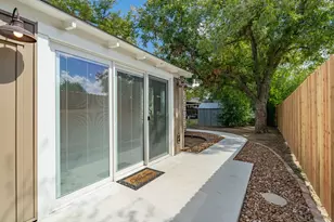 103 W Centre St, Fredericksburg, TX 78624 - Photo 32