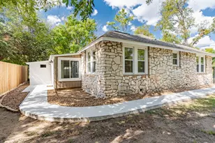 103 W Centre St, Fredericksburg, TX 78624 - Photo 30