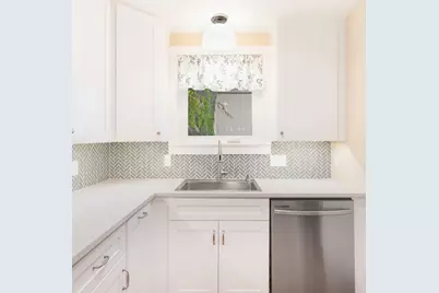 103 W Centre St, Fredericksburg, TX 78624 - Photo 22