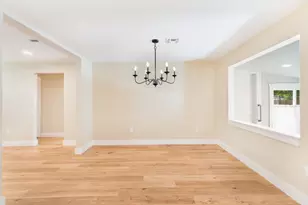 103 W Centre St, Fredericksburg, TX 78624 - Photo 6