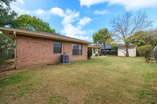 108 Tanglewood Dr, Fredericksburg, TX 78624 - Photo 18