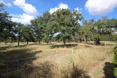 67 Hill Top Dr, Fredericksburg, TX 78624 - Photo 8