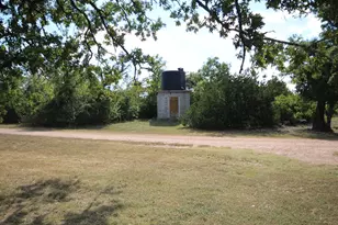 67 Hill Top Dr, Fredericksburg, TX 78624 - Photo 14