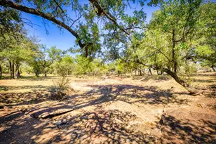 25525 Ranch Rd 2323, Fredericksburg, TX 78624 - Photo 32
