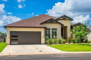 109 Madrona Ln, Fredericksburg, TX 78624 - Photo 2
