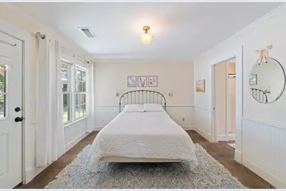 105 E Centre St, Fredericksburg, TX 78624 - Photo 34