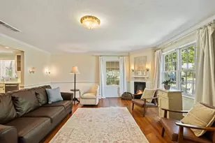 105 E Centre St, Fredericksburg, TX 78624 - Photo 12