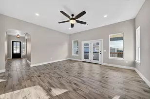 1603 Redwood Ct, Fredericksburg, TX 78624 - Photo 4