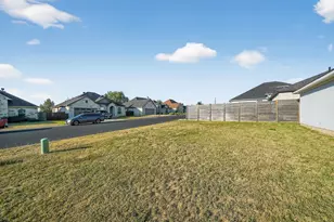 1603 Redwood Ct, Fredericksburg, TX 78624 - Photo 32