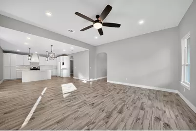 1603 Redwood Ct, Fredericksburg, TX 78624 - Photo 4