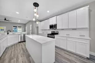 1604 Redwood Ct, Fredericksburg, TX 78624 - Photo 4