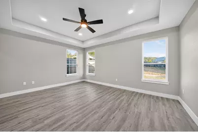 1604 Redwood Ct, Fredericksburg, TX 78624 - Photo 16