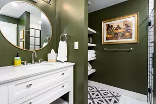 212 W Peach St, Fredericksburg, TX 78624 - Photo 14