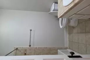 109 W Travis St, Fredericksburg, TX 78624 - Photo 18