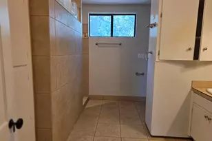 109 W Travis St, Fredericksburg, TX 78624 - Photo 12