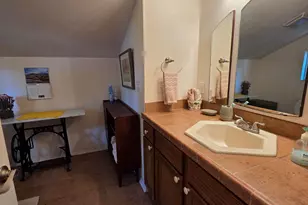 109 W Travis St, Fredericksburg, TX 78624 - Photo 10