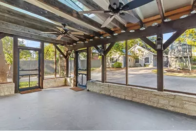 612 W San Antonio St, Fredericksburg, TX 78624 - Photo 72