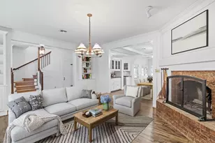 612 W San Antonio St, Fredericksburg, TX 78624 - Photo 2