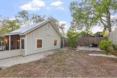 612 W San Antonio St, Fredericksburg, TX 78624 - Photo 66