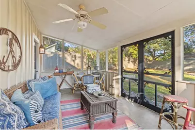 612 W San Antonio St, Fredericksburg, TX 78624 - Photo 76