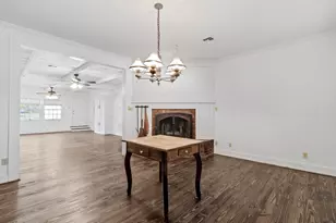 612 W San Antonio St, Fredericksburg, TX 78624 - Photo 10