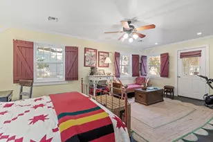 612 W San Antonio St, Fredericksburg, TX 78624 - Photo 86