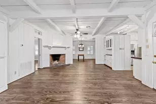 612 W San Antonio St, Fredericksburg, TX 78624 - Photo 12