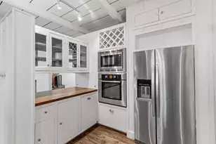 612 W San Antonio St, Fredericksburg, TX 78624 - Photo 14