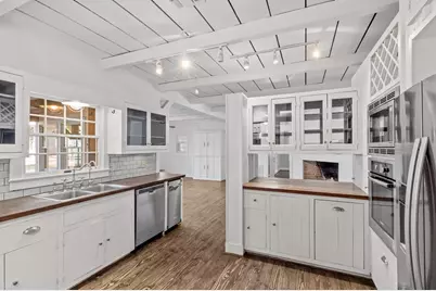 612 W San Antonio St, Fredericksburg, TX 78624 - Photo 16