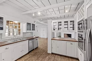 612 W San Antonio St, Fredericksburg, TX 78624 - Photo 16