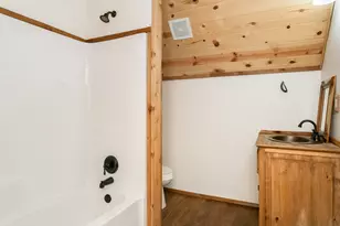 511 Bluebird St, Fredericksburg, TX 78624 - Photo 16