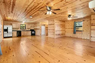 511 Bluebird St, Fredericksburg, TX 78624 - Photo 6