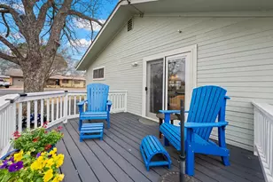 808 N Crockett St, Fredericksburg, TX 78624 - Photo 30