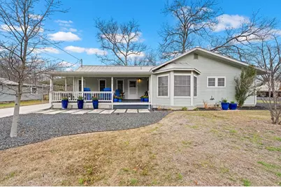 808 N Crockett St, Fredericksburg, TX 78624 - Photo 10