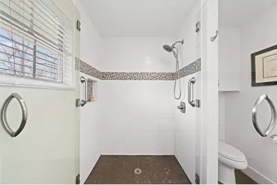 808 N Crockett St, Fredericksburg, TX 78624 - Photo 24