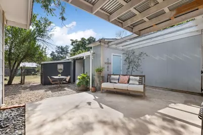 707 Whitney, Fredericksburg, TX 78624 - Photo 18