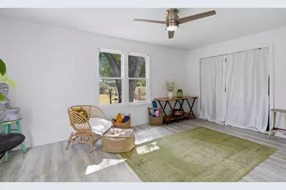 707 Whitney, Fredericksburg, TX 78624 - Photo 14