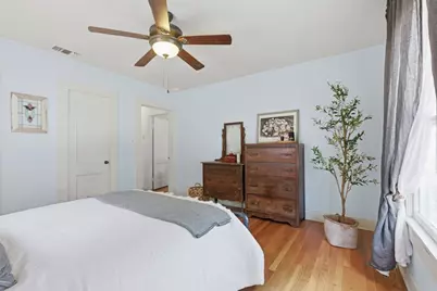 707 Whitney, Fredericksburg, TX 78624 - Photo 10