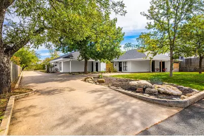 907 Hill St, Fredericksburg, TX 78624 - Photo 18