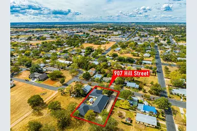 907 Hill St, Fredericksburg, TX 78624 - Photo 22