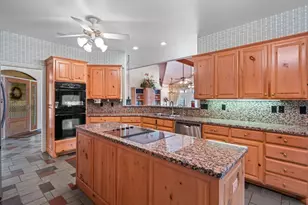 125 Crestline Dr, Kerrville, TX 78028 - Photo 16