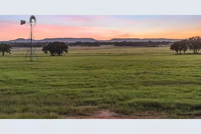 2 Sultemeier-Moellering Rd, Fredericksburg, TX 78624 - Photo 20