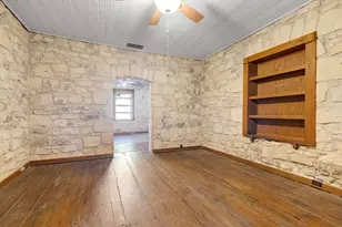 408-410 W Main St, Fredericksburg, TX 78624 - Photo 32