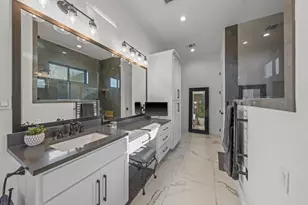 121 Center Oaks Ct., Kerrville, TX 78028 - Photo 16