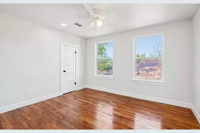 1513 Jefferson St, Kerrville, TX 78028 - Photo 30