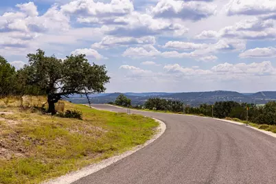 192 Dark Sky Path, Kerrville, TX 78028 - Photo 8